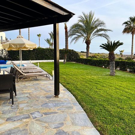 Platzia Beach Villas Paphos ภายนอก รูปภาพ