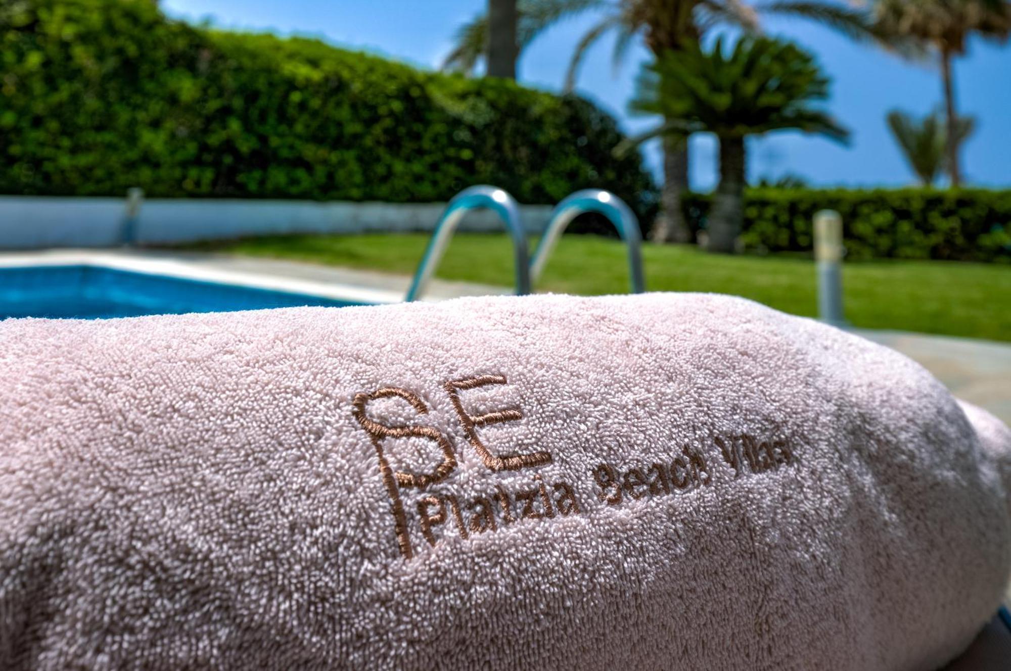 Platzia Beach Villas Paphos ภายนอก รูปภาพ